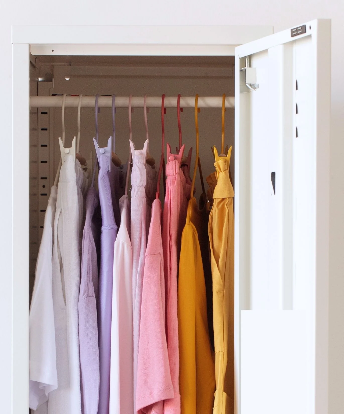 Adult Clip Hangers in Summer - Image 3